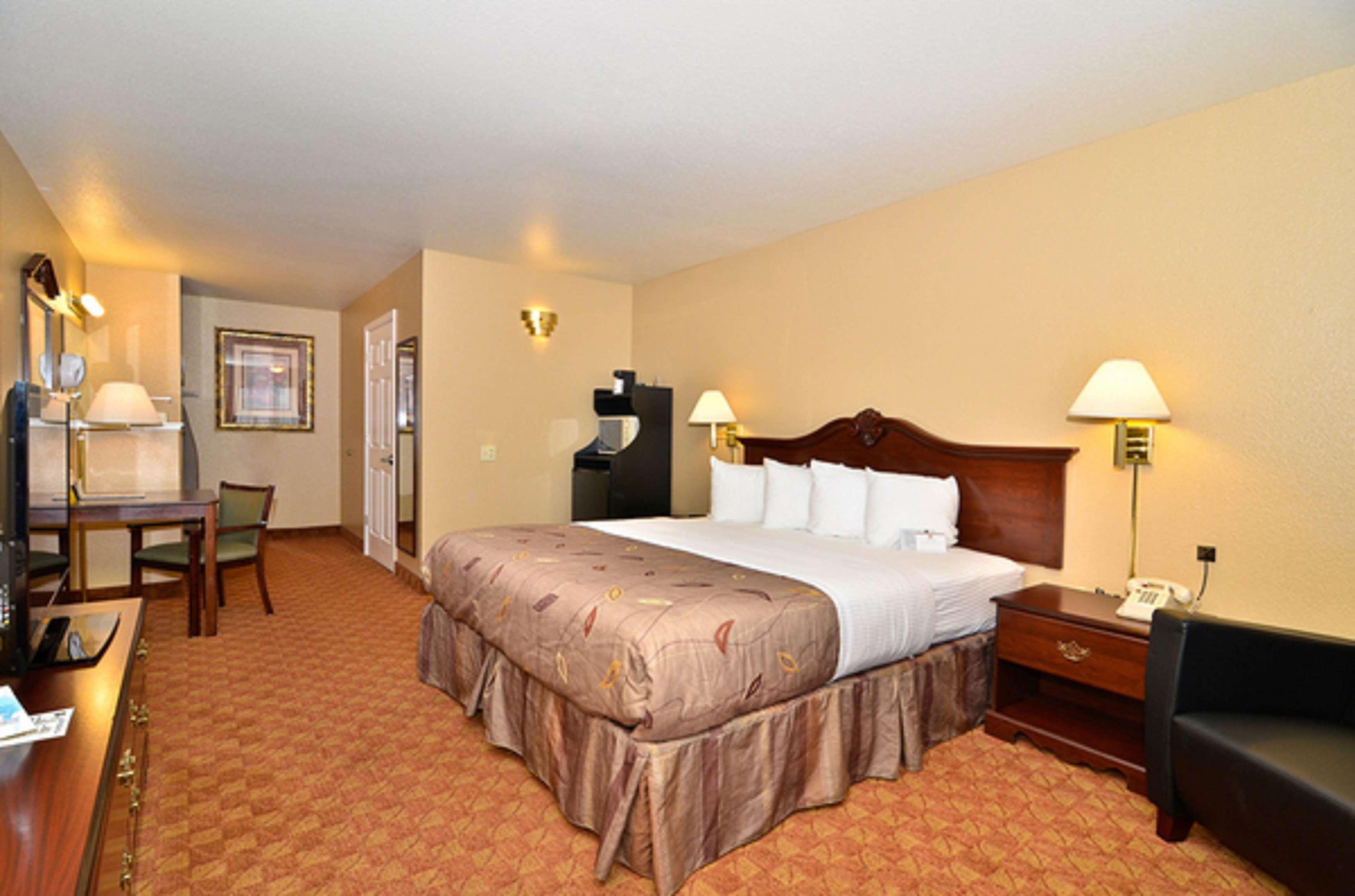 Best Western Fallon Inn & Suites Екстер'єр фото