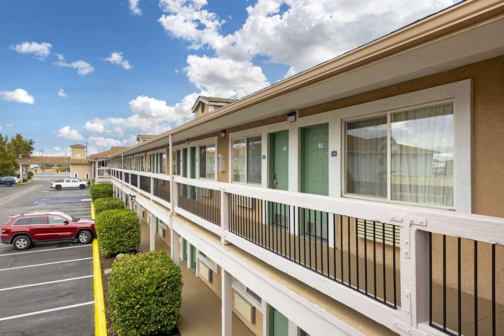 Best Western Fallon Inn & Suites Екстер'єр фото