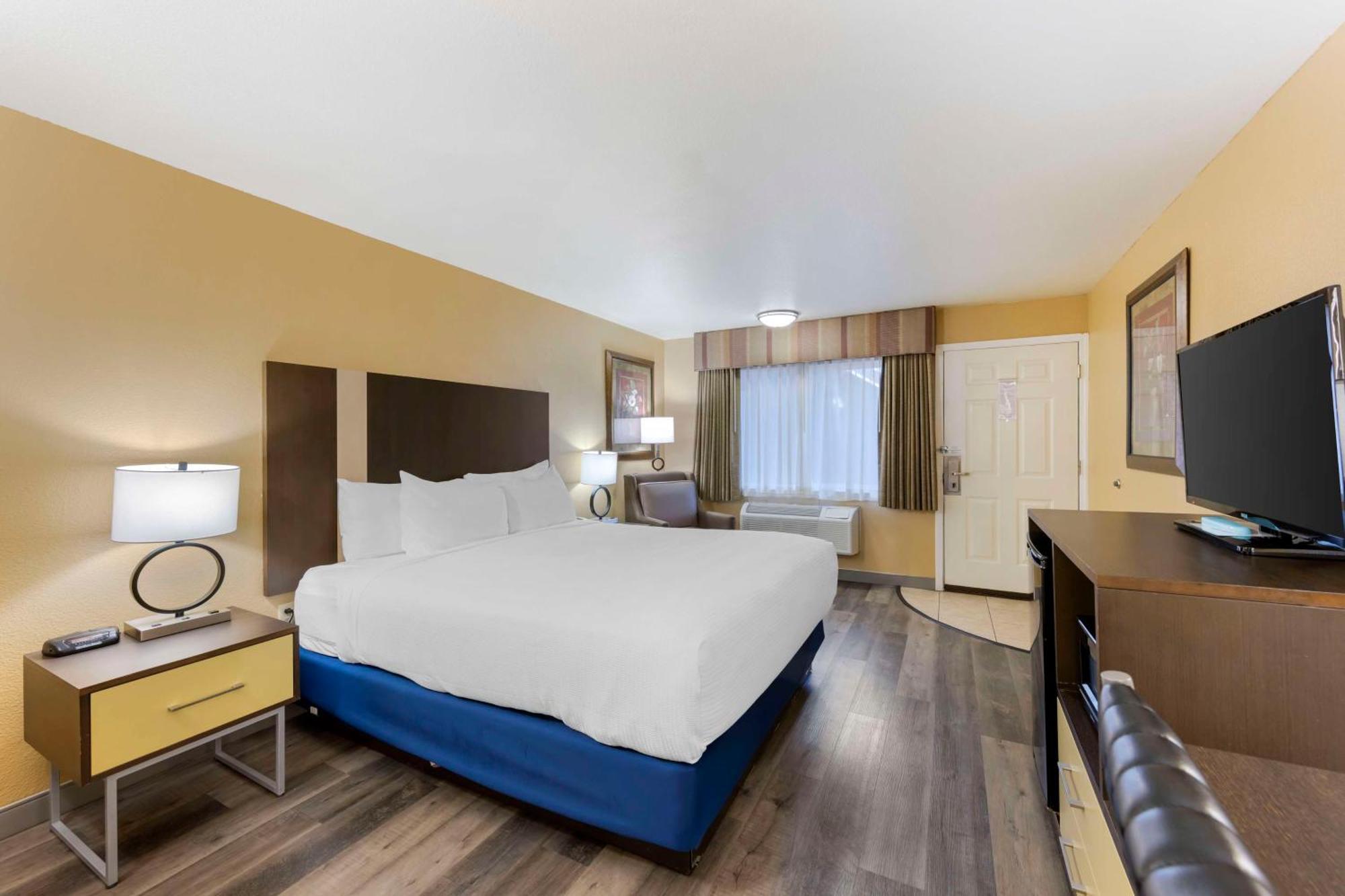 Best Western Fallon Inn & Suites Екстер'єр фото