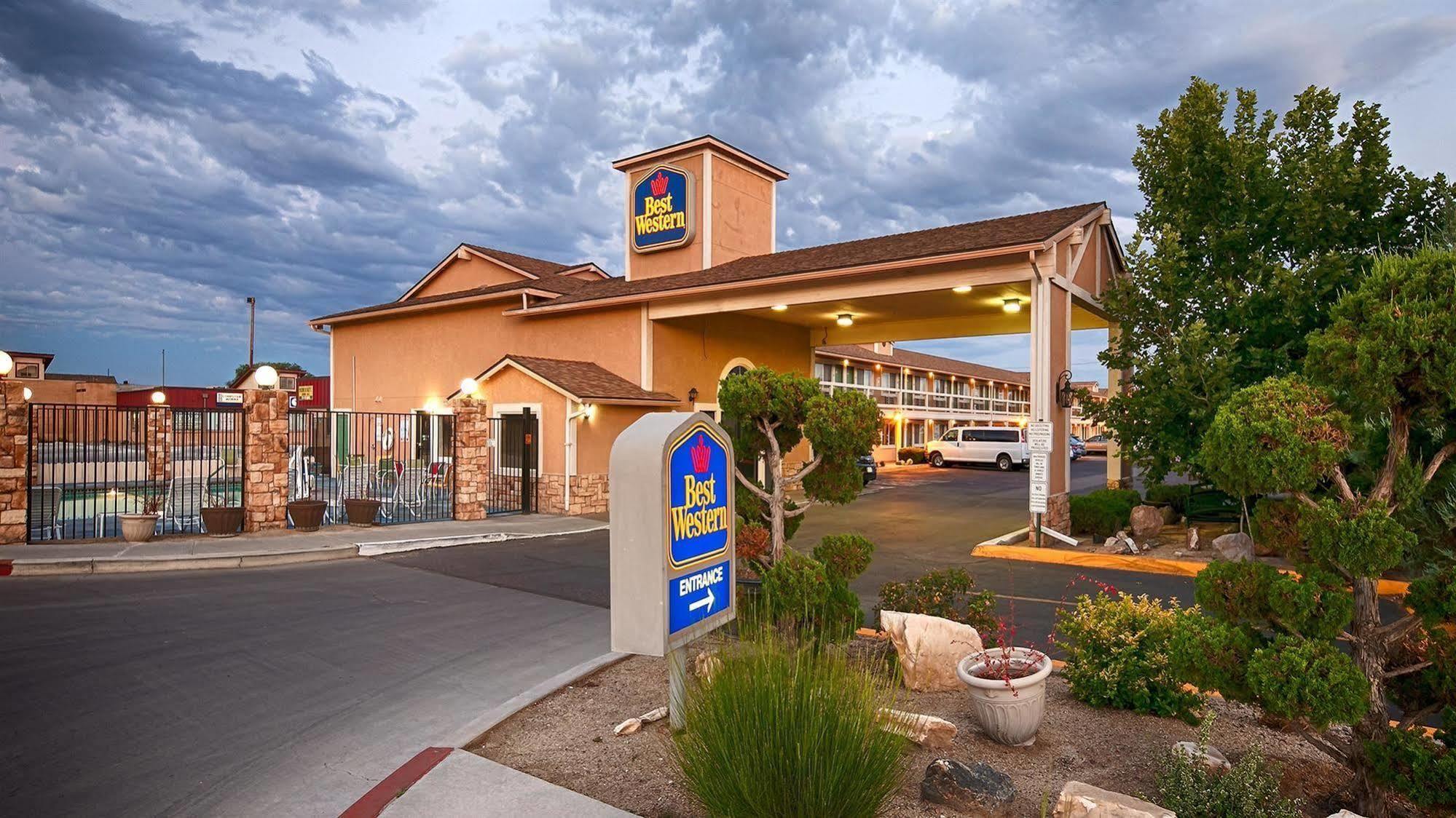 Best Western Fallon Inn & Suites Екстер'єр фото